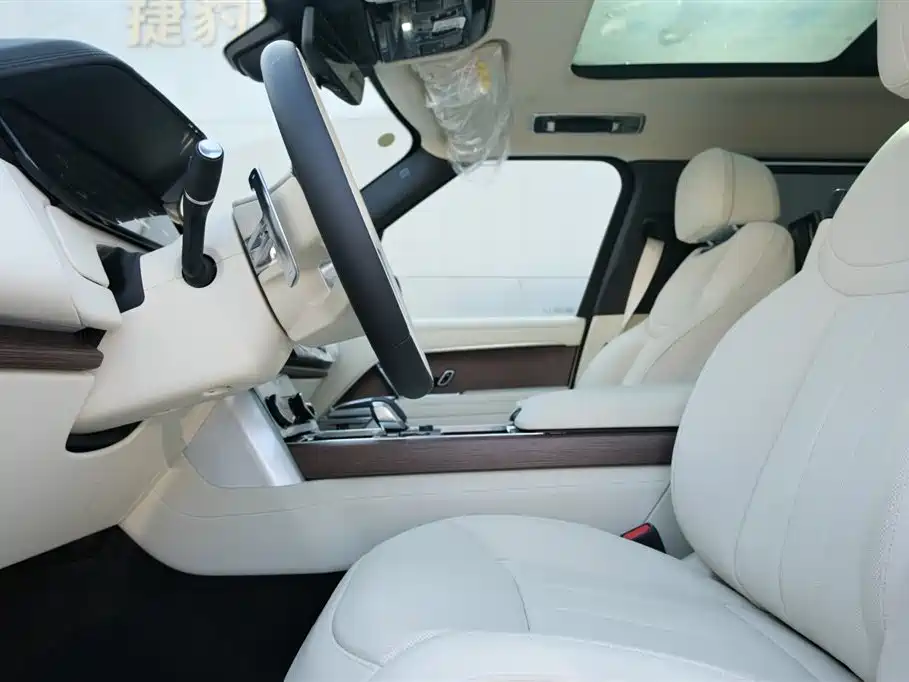 Range Rover 2023 3.0 L6 400PS Autobiography LWB