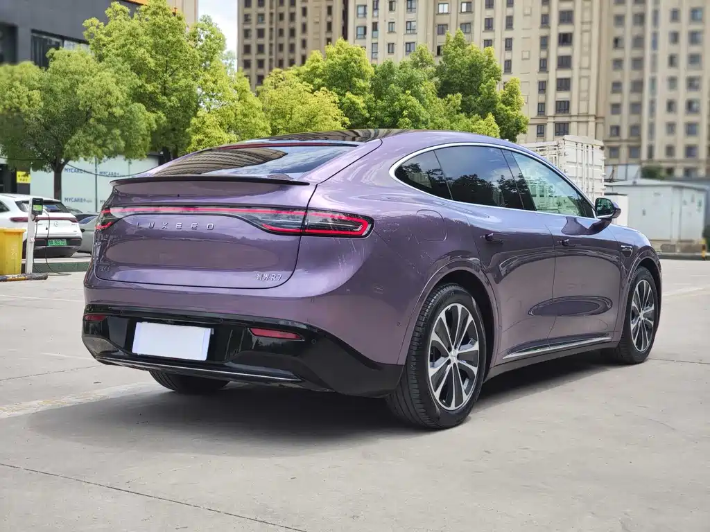 Luxeed R7 2025 Extended Range 251km Max