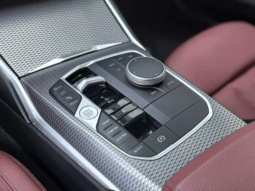 BMW 3 Series 2025 330Li M Sport Night Edition