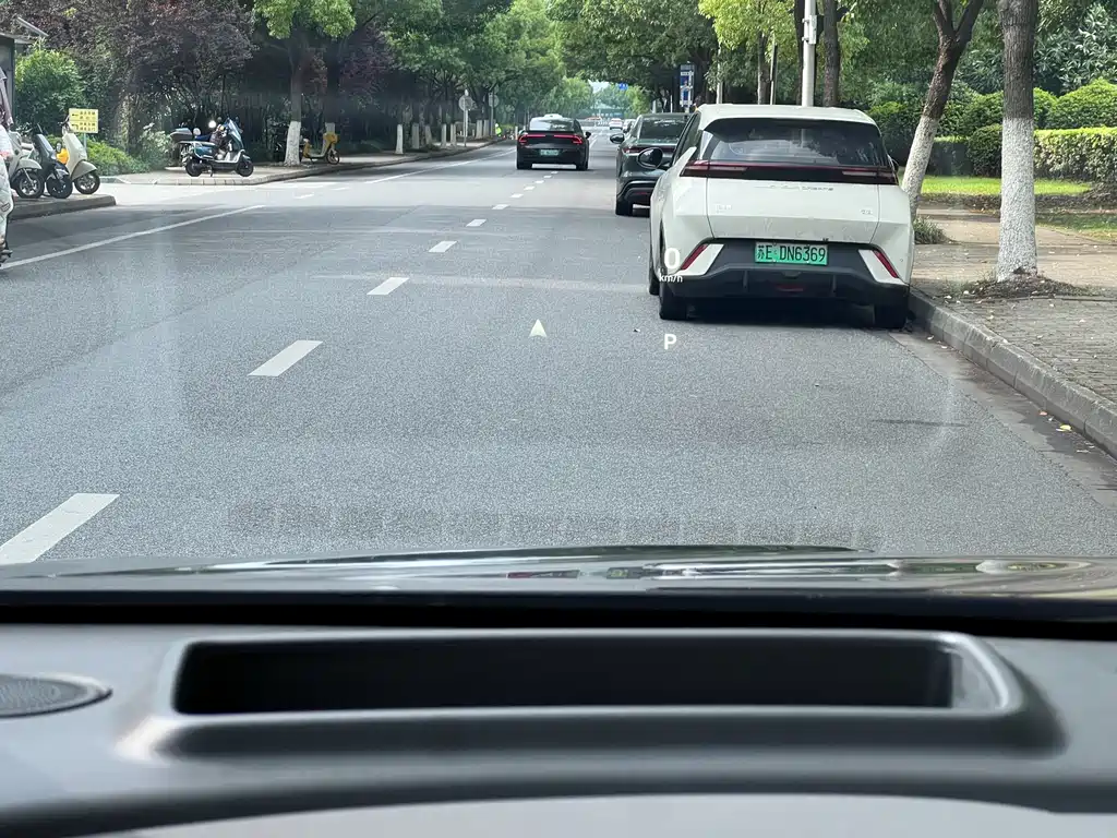 Voyah Dreamer 2025 PHEV AWD Flagship Kunpeng Edition