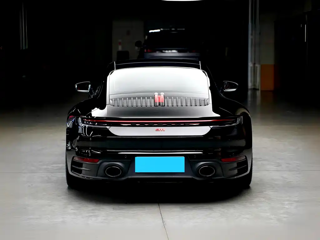 Porsche 911 Carrera (2020)
