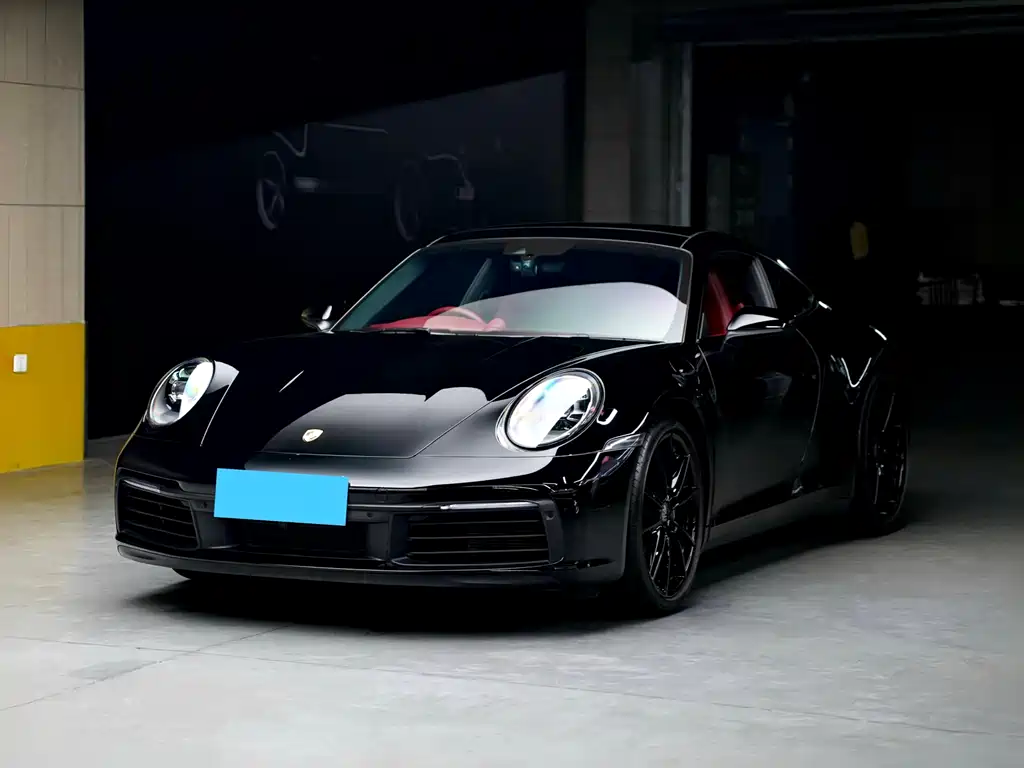 Porsche 911 Carrera (2020)