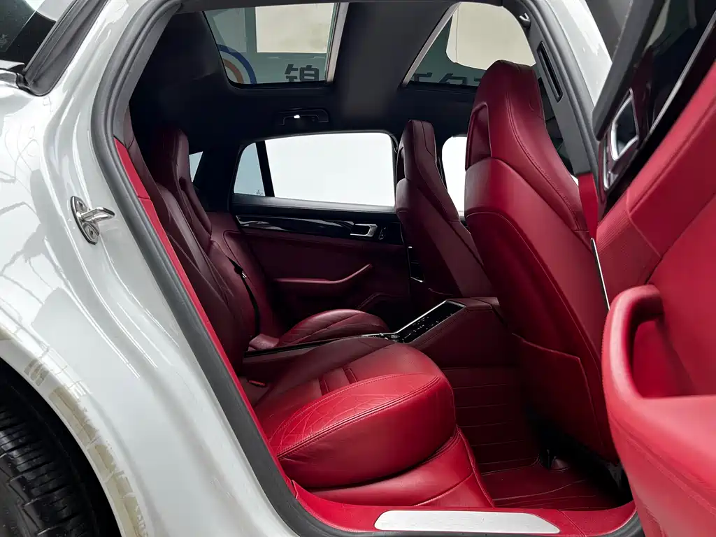 2017 Porsche Panamera 3.0T