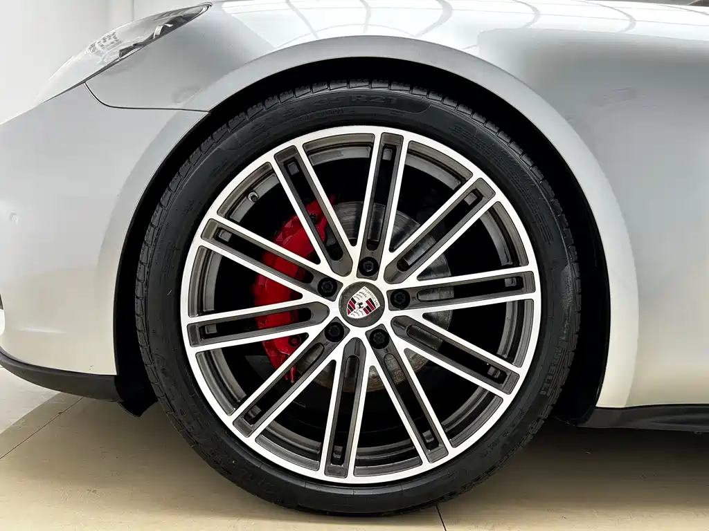 2017 Porsche Panamera 3.0T