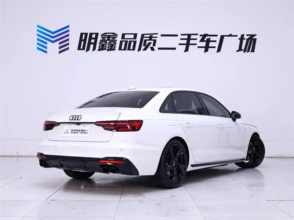Audi A4L 2024 40 TFSI Luxury Dynamic Star Night Edition