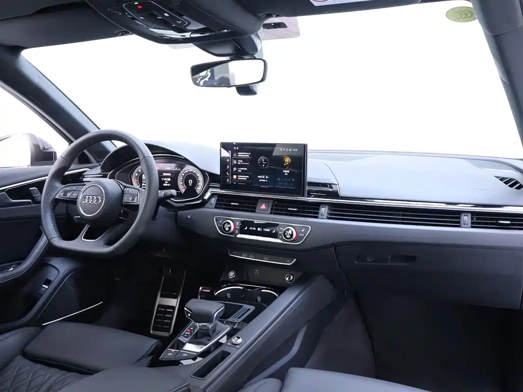 Audi A4L 2024 40 TFSI Luxury Dynamic Star Night Edition