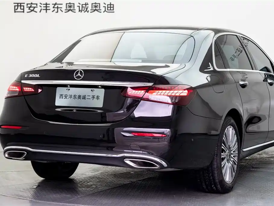 Mercedes-Benz E-Class 2023 E 300 L Fashion