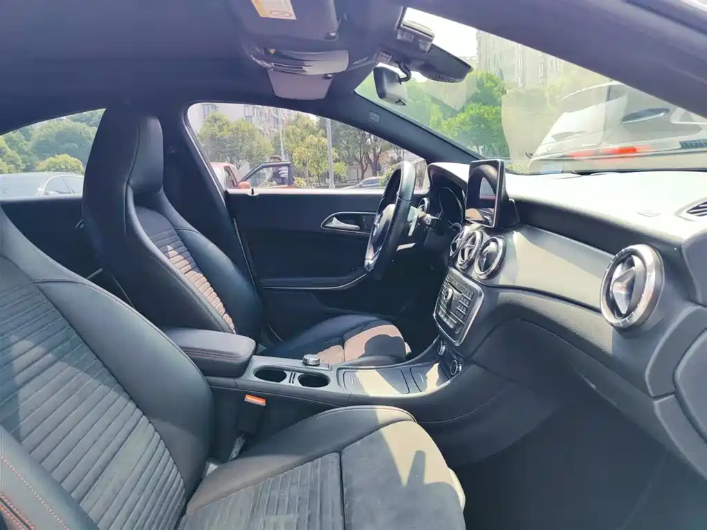 Mercedes-Benz CLA 2015 CLA 220 4MATIC