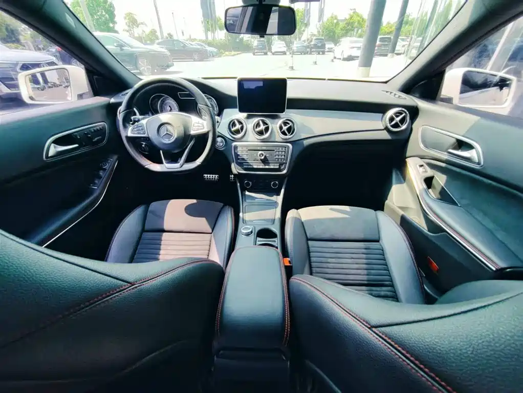 Mercedes-Benz CLA 2015 CLA 220 4MATIC