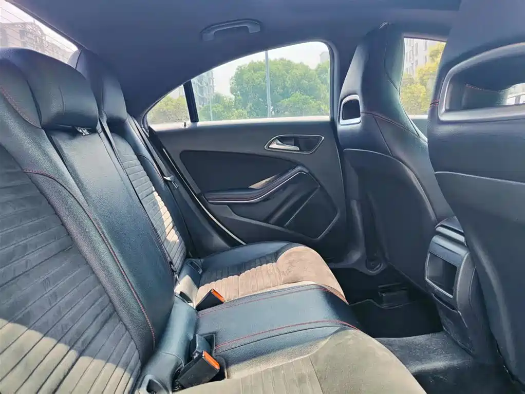 Mercedes-Benz CLA 2015 CLA 220 4MATIC