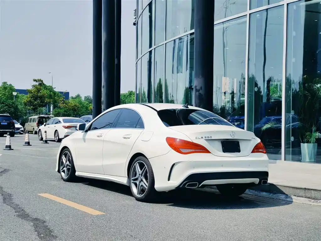Mercedes-Benz CLA 2015 CLA 220 4MATIC