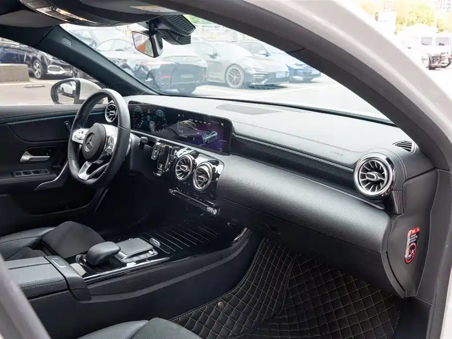 Mercedes-Benz A-Class 2021 A 200 L Sport Sedan Fashion Edition