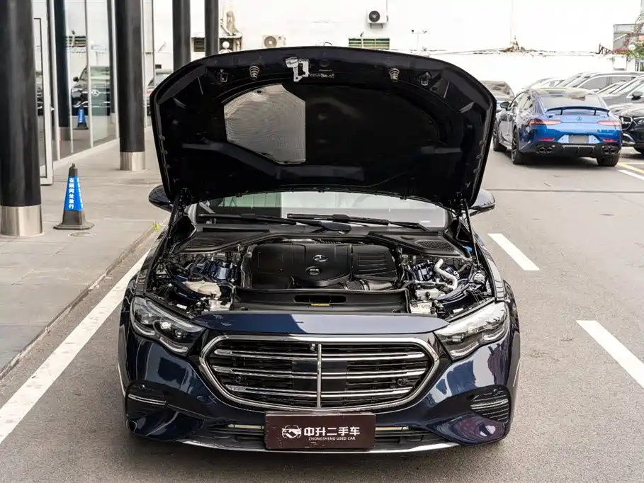 Mercedes-Benz E-Class 2024 E 300 L Luxury