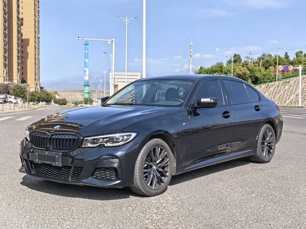 BMW 3 Series 2022 325i M Sport Shadow Edition
