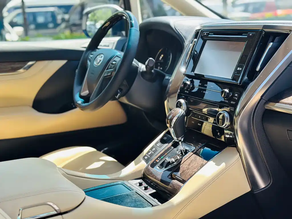 Toyota Alphard 2018 Facelift 3.5L Premium