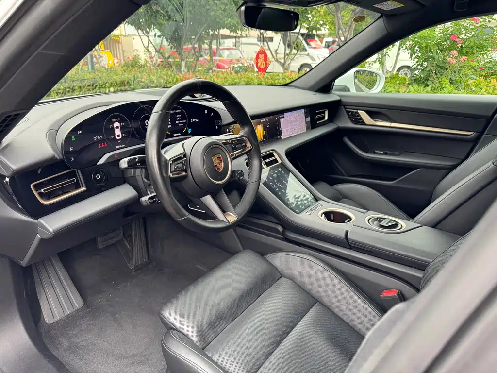Porsche Taycan 2020