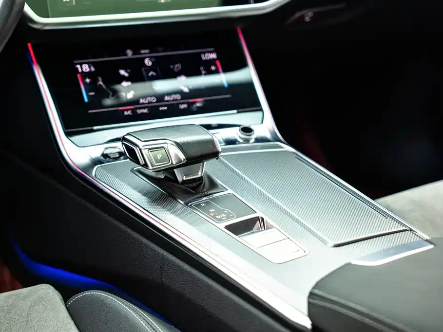 Audi A6L 2023 40 TFSI Luxury Dynamic