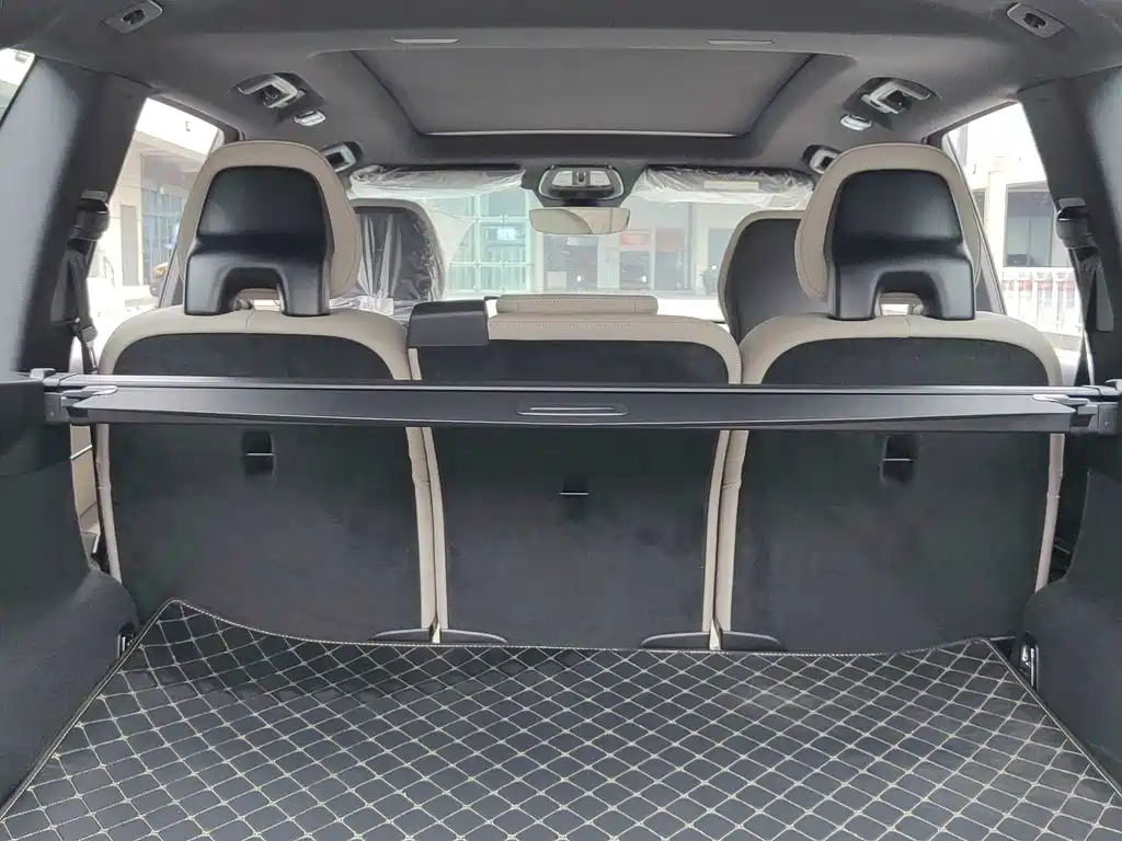 Volvo XC90 B5 AWD Core 5-Seater