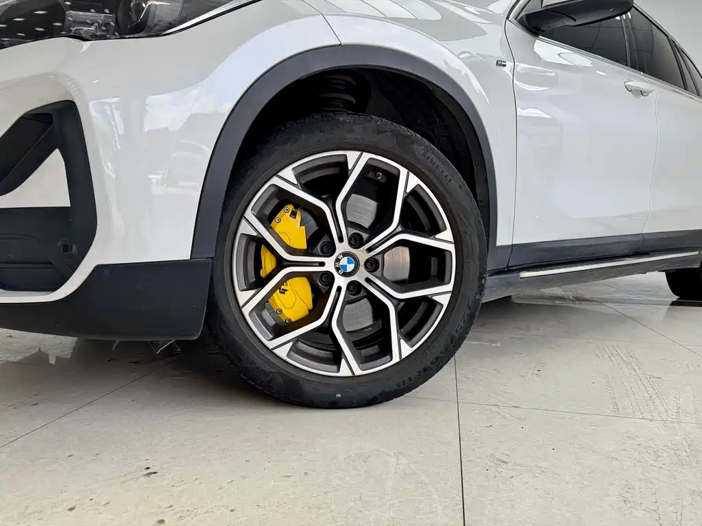BMW X1 2022 sDrive25Li Leading Edition