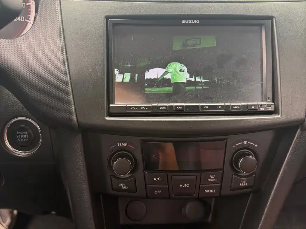 Suzuki Swift 2014 1.6L CVT FWD Luxury Edition
