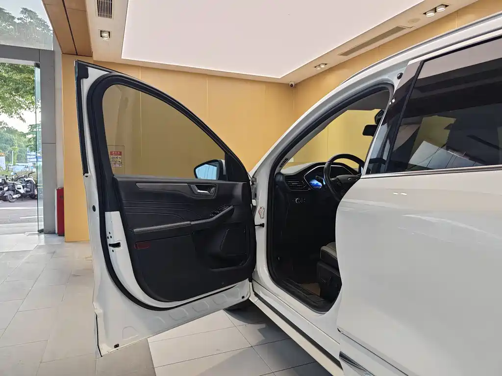 Ford Escape 2020 EcoBoost 245 AWD