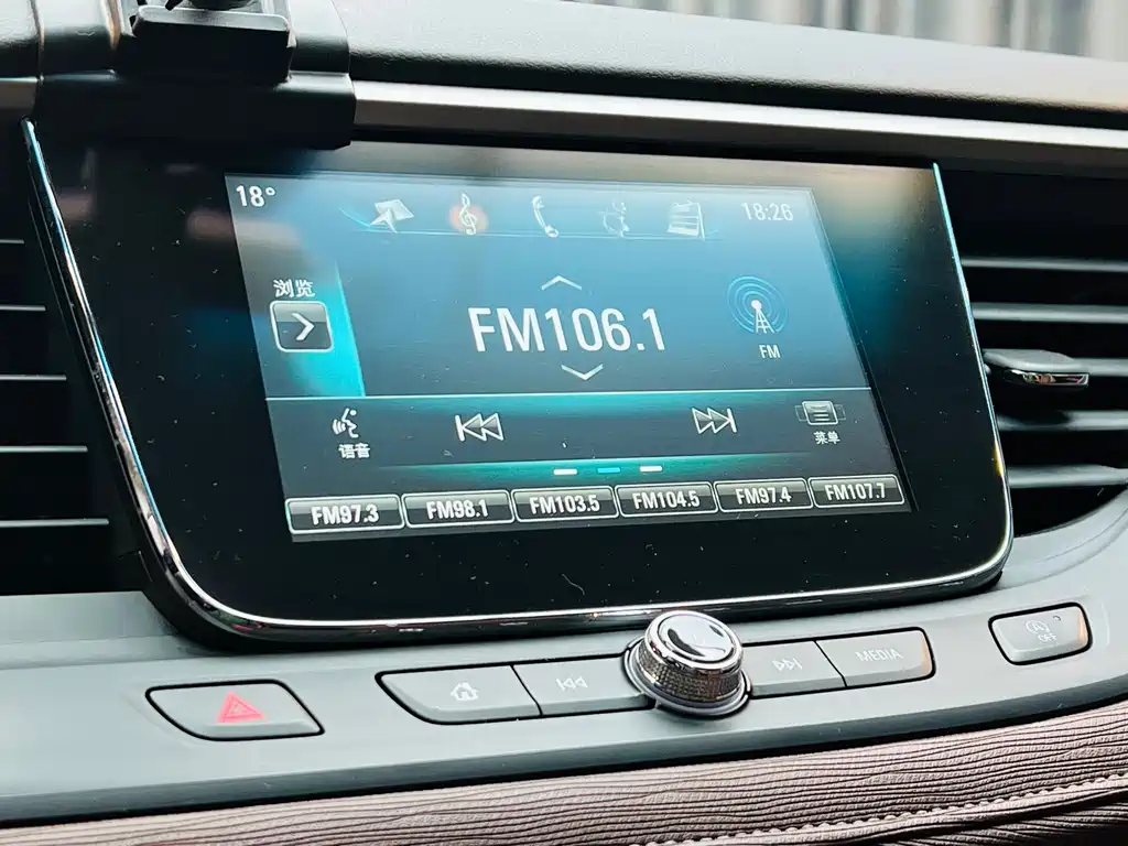 Buick GL6 2019 18T 6-Seater Connected Premium Edition China V