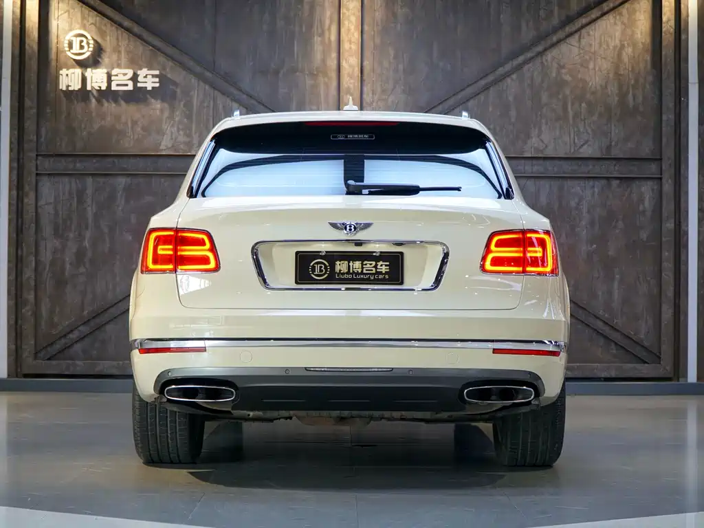 Bentley Bentayga 2017 6.0T Standard Edition
