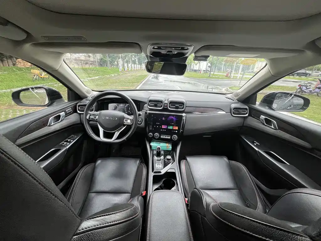 Lynk & Co 02 2018 2.0T DCT AWD Pro