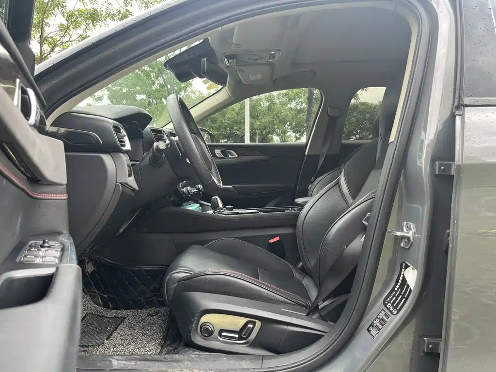 Lynk & Co 02 2018 2.0T DCT AWD Pro