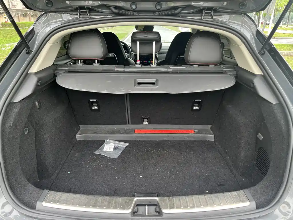 Lynk & Co 02 2018 2.0T DCT AWD Pro