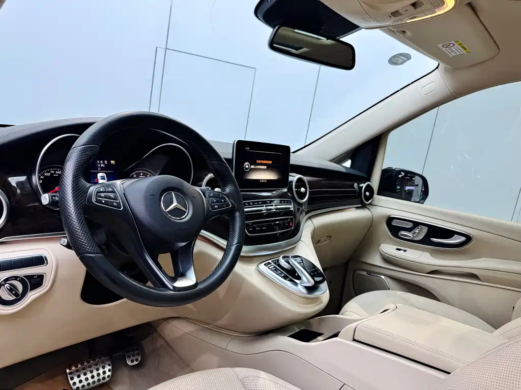 Mercedes-Benz V-Class 2017 260 L尊贵加长版