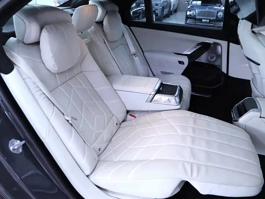 BMW i7 2023 xDrive60L M Sport Package
