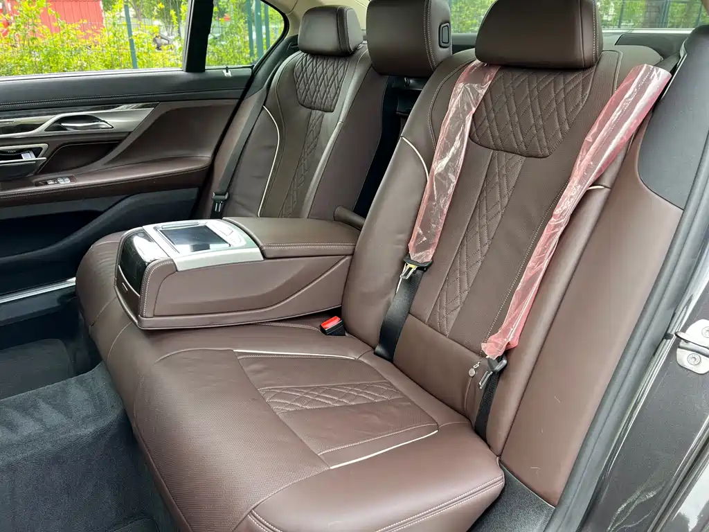 BMW 7 Series 2017 740Li Leading Edition
