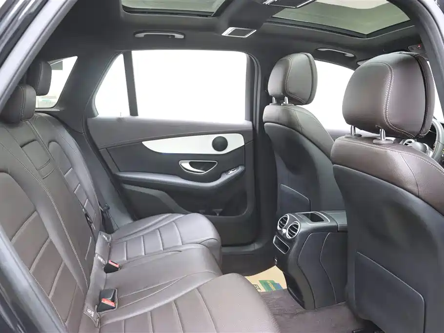 Mercedes-Benz GLC 2021 GLC 260 L 4MATIC Dynamic