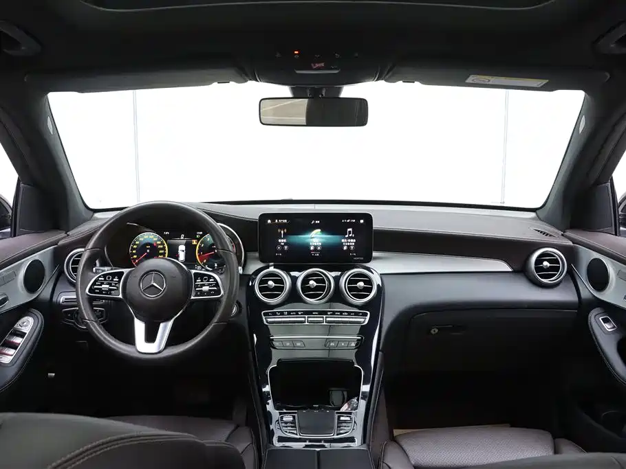 Mercedes-Benz GLC 2021 GLC 260 L 4MATIC Dynamic
