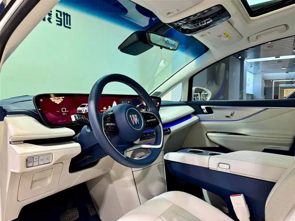 Buick GL8 EV 2024 Lu Zun Luxury 7-Seater