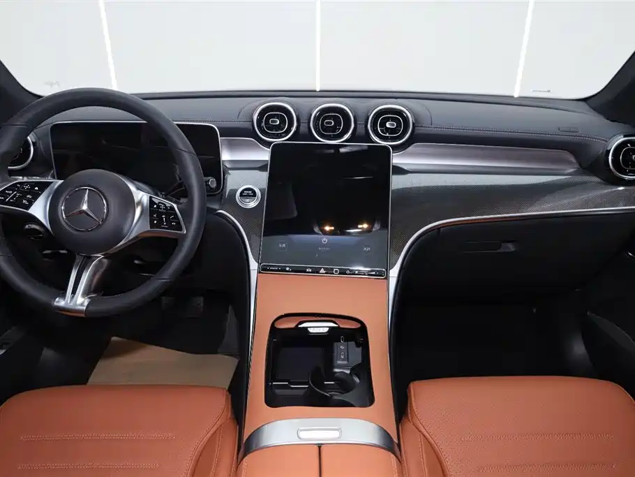Mercedes-Benz GLC 260 L 4MATIC Dynamic Edition 2025