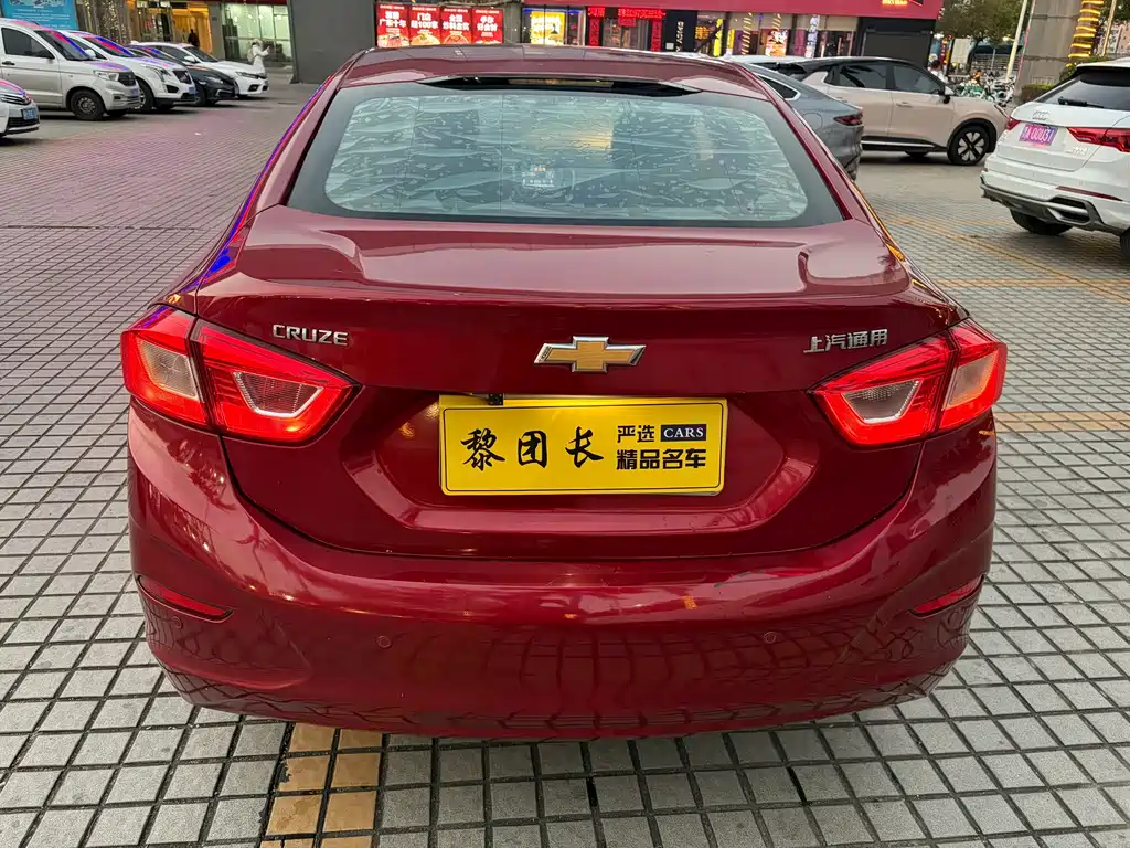 Chevrolet Cruze 2017 1.5L Automatic Pioneer Sunroof Edition