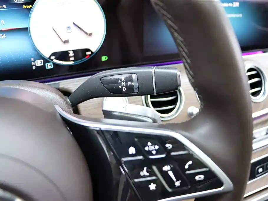 Mercedes-Benz E-Class 2023 Facelift E 260 L