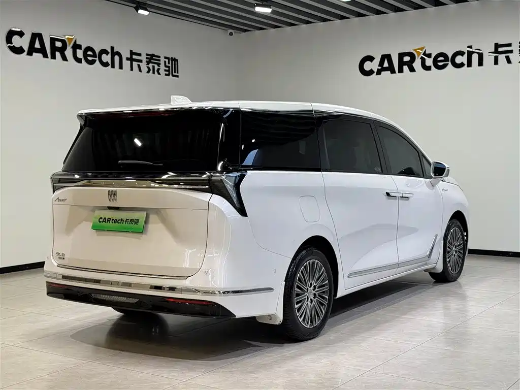 Buick GL8 EV 2024 Lu Zun Luxury 7-Seater