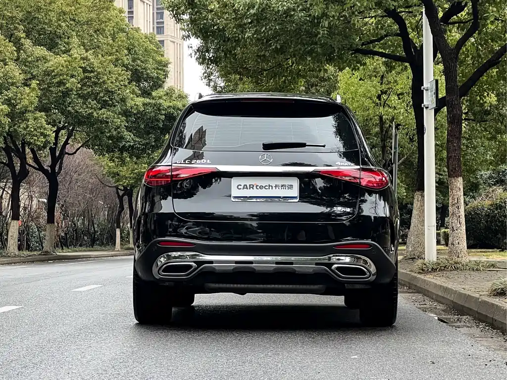 Mercedes-Benz GLC 2023 GLC 260 L 4MATIC Dynamic 5-seat Model