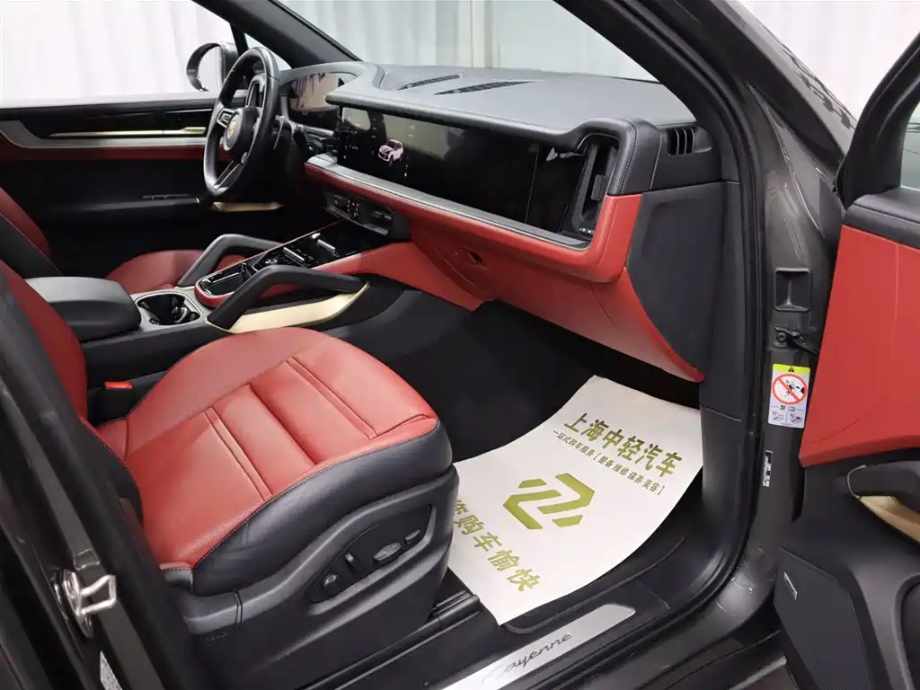 Porsche Cayenne 2024 3.0T