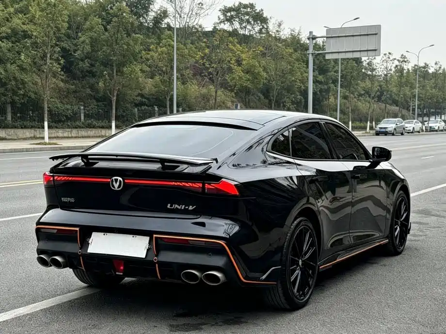 Changan UNI-V 2023 1.5T Sport Edition