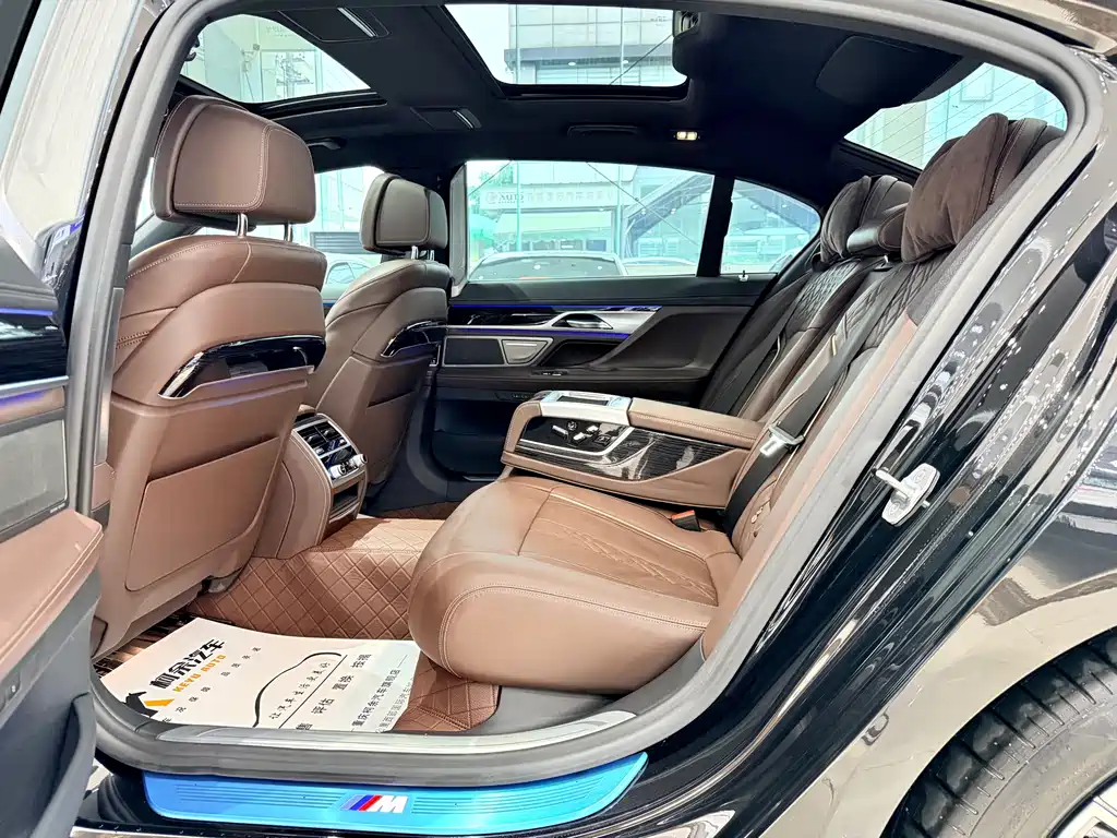 BMW 7 Series 2019 730Li M Sport Package