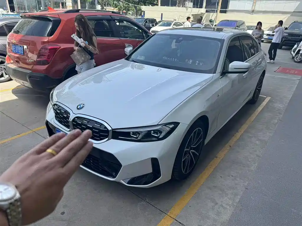 BMW 3 Series 2025 325Li M Sport Package