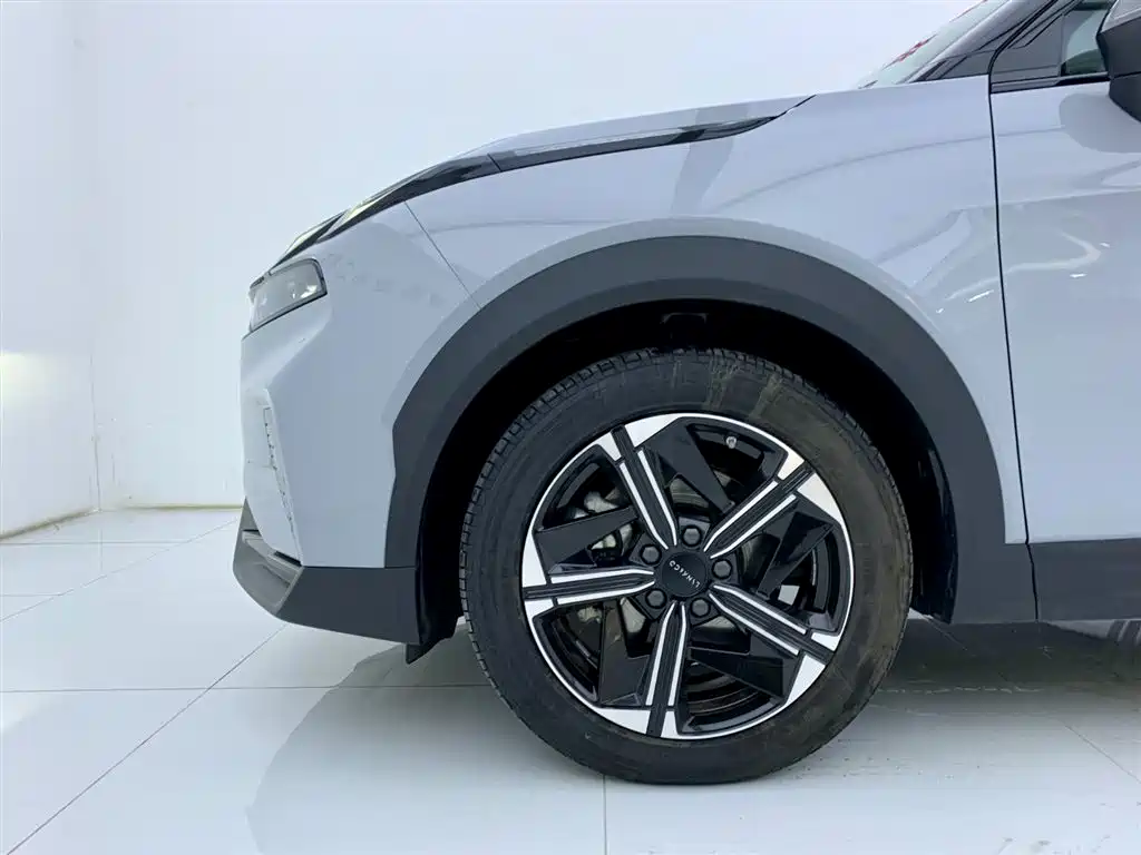 Lynk & Co 06 EM-P 2023 EM-P 126 Long Range Halo
