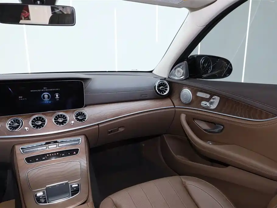 Mercedes-Benz E-Class 2022 Facelift III E 300 L Fashion Edition