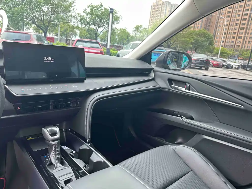 Camry 2026 Dual Engine 2.0HSE Sport Lite Edition