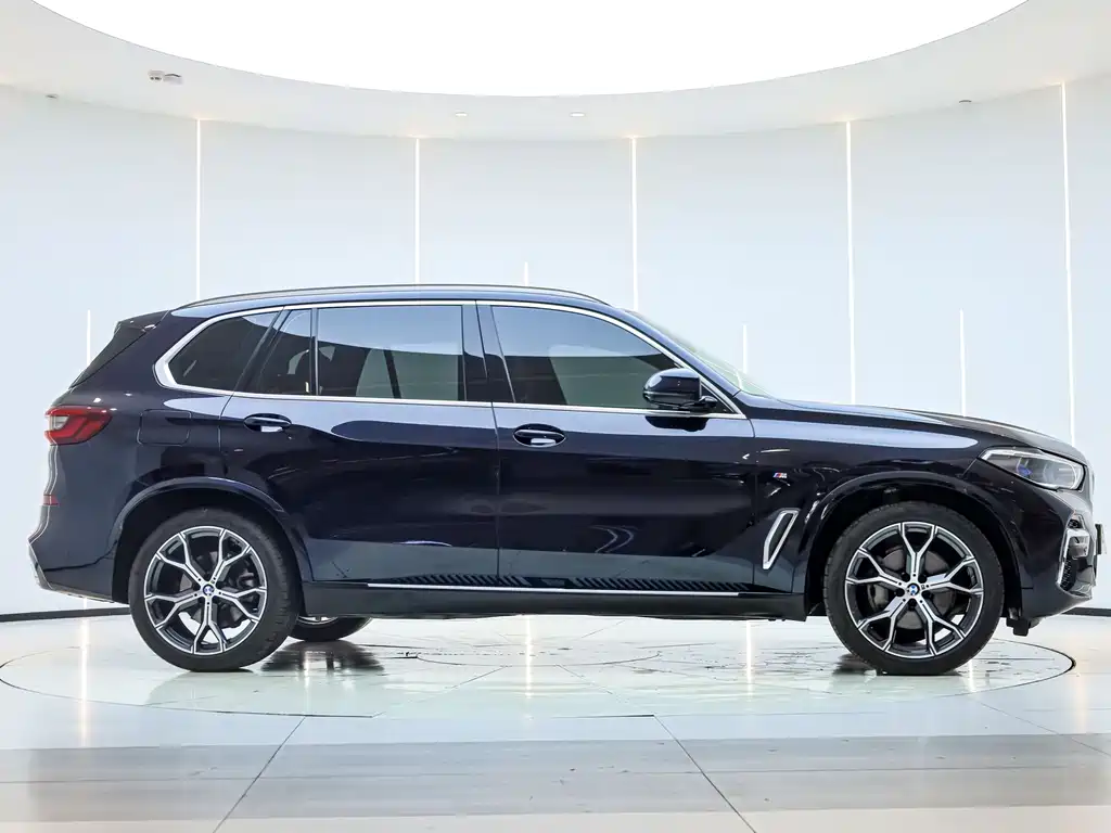 BMW X5 2022 Facelift xDrive 40Li M Sport Package