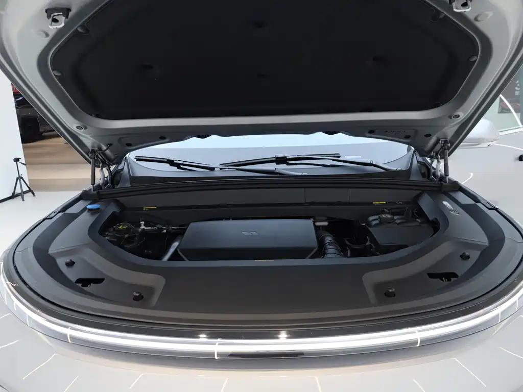 Li Auto L8 2025 Max Smart Refresh Edition